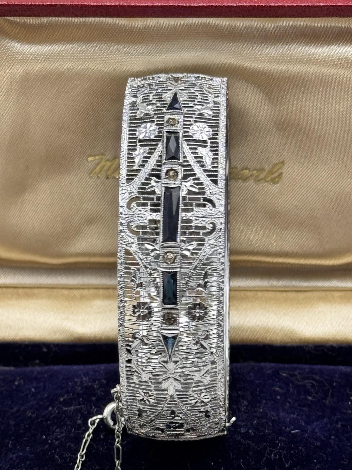 Vintage Art Deco Silvertone Hinged Bangle Bracelet 6.25 in Safety