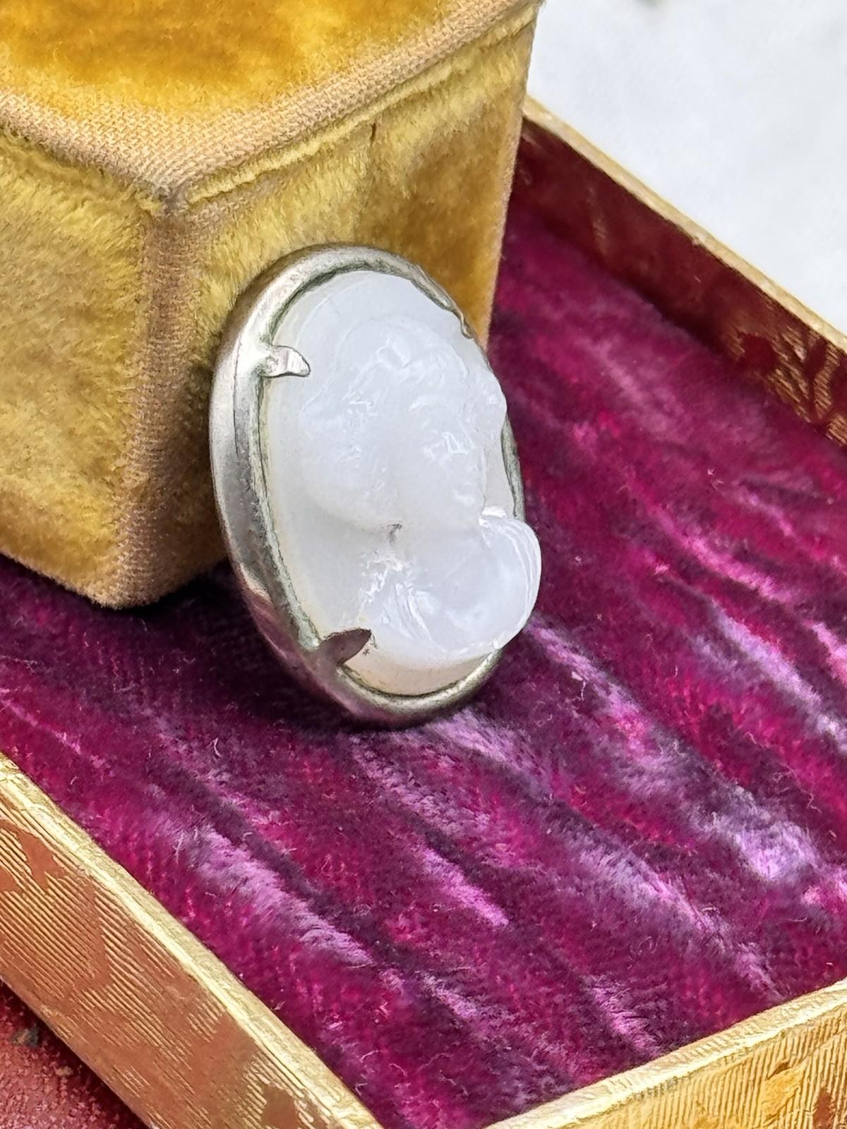 Antique Milk Glass Cameo Brooch Silvertone Oval Lady Profile 1in