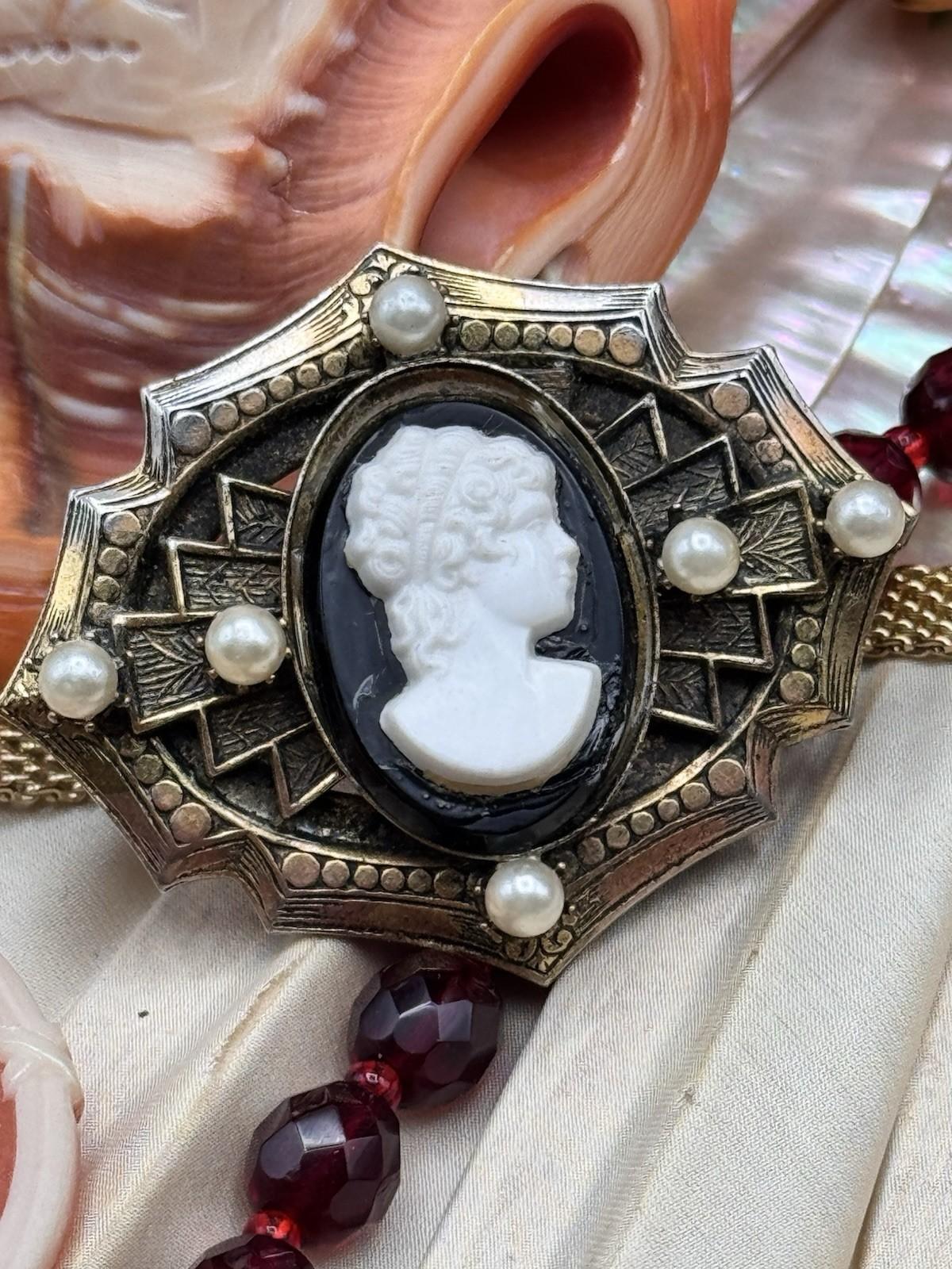 Vintage Cameo Brooch Goldtone Faux Pearl Black White Lady Portrait Pin