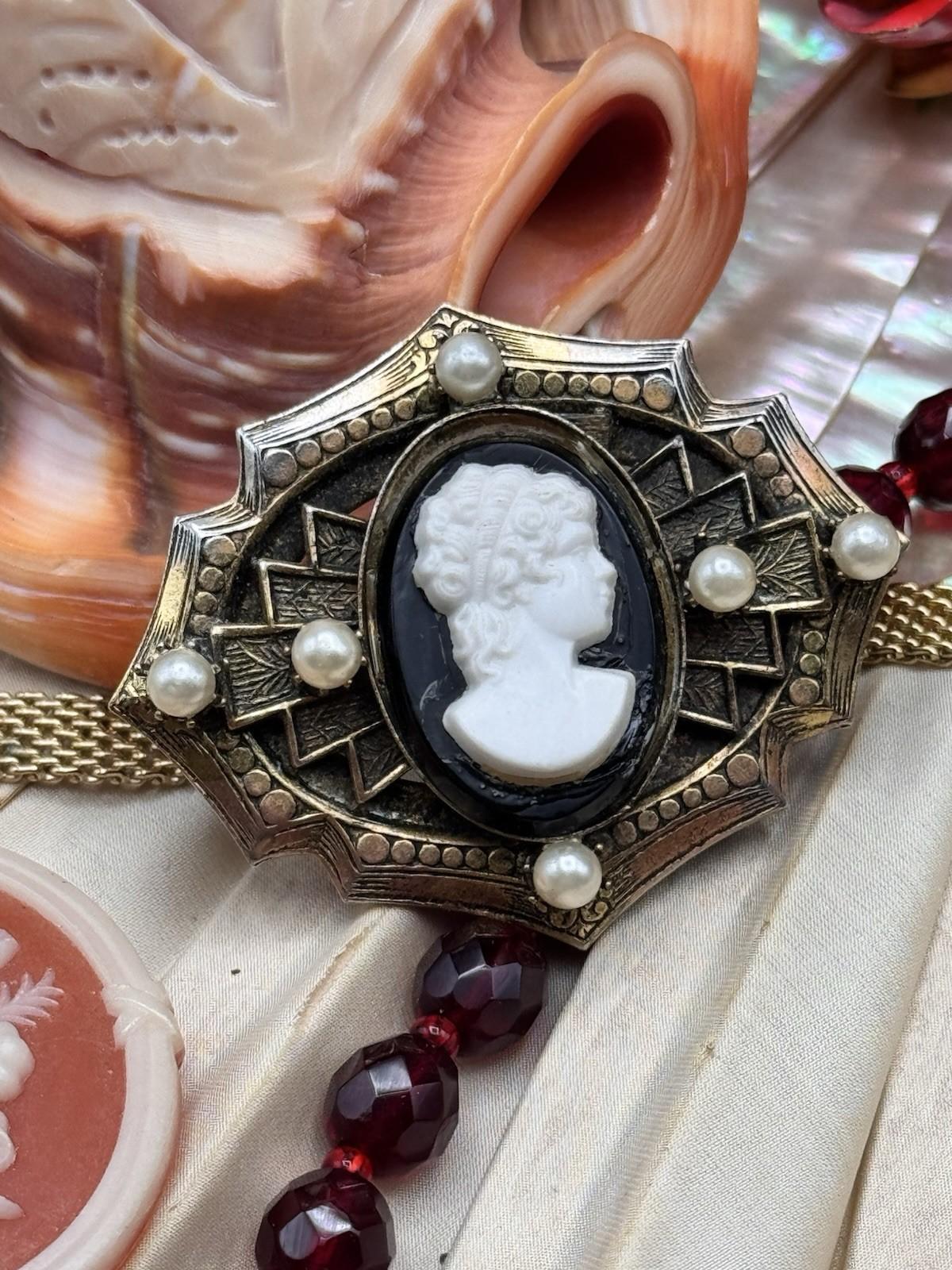 Vintage Cameo Brooch Goldtone Faux Pearl Black White Lady Portrait Pin
