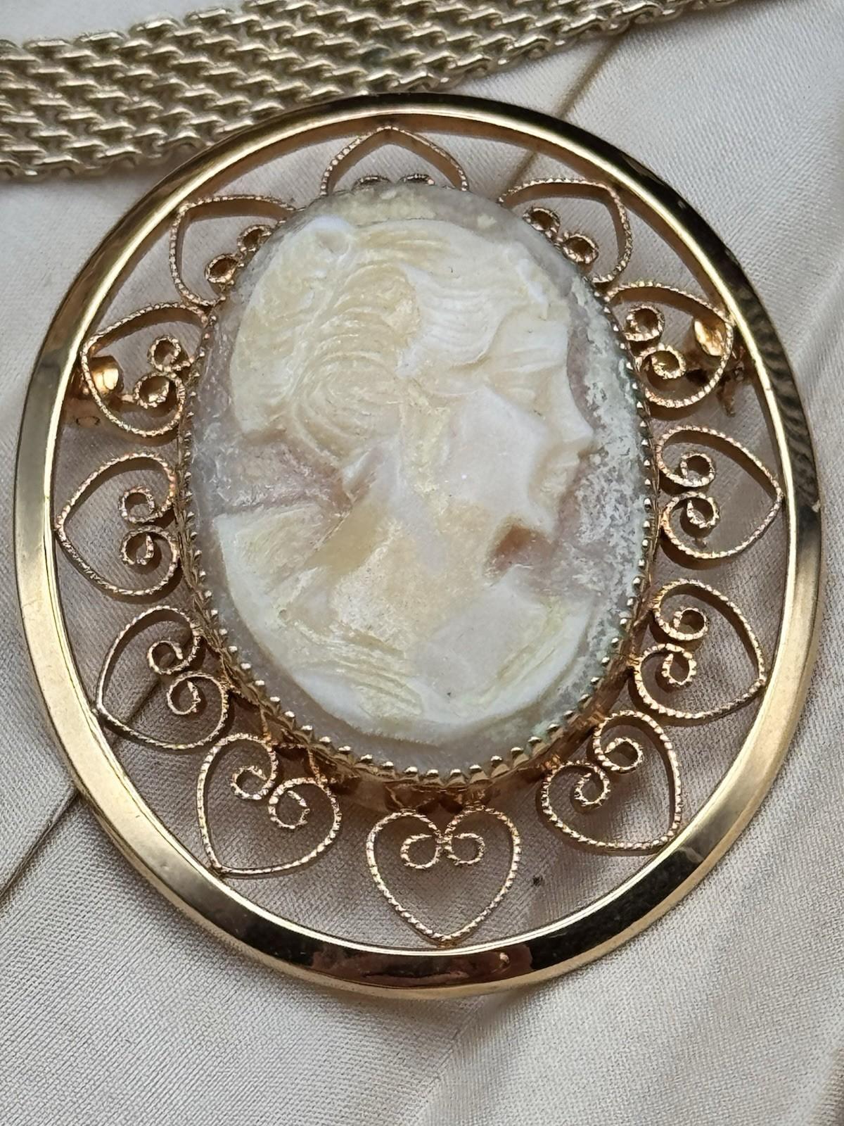 Faux Cameo Brooch Gold Filled Filigree Heart Frame Lady Portrait 1.5” Vintage