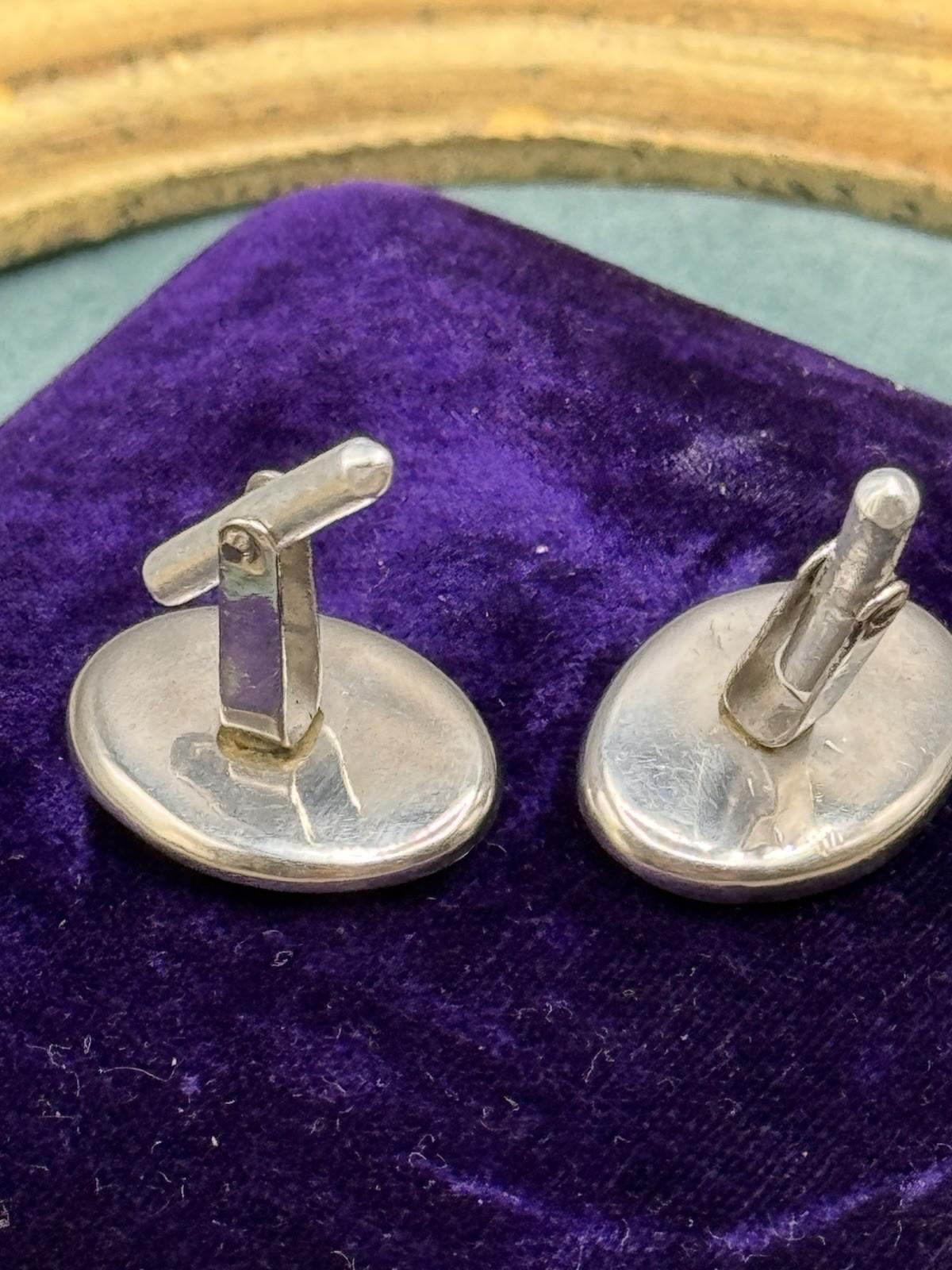 Vintage Silvertone Carved MOP Tropical Landscape Cufflinks Oval 1” x 5/8”