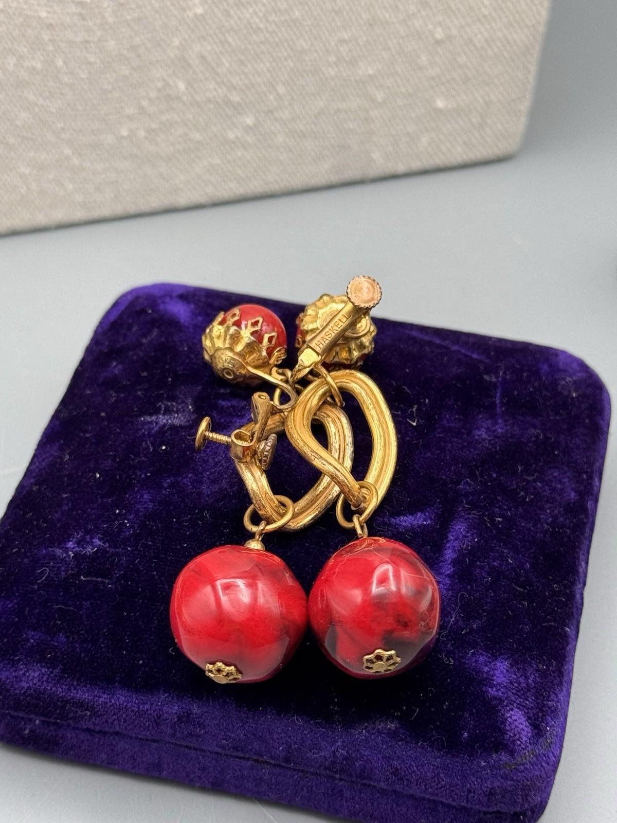 Vintage Miriam Haskell Earrings Red Marbled Bead Goldtone Dangle Signed 2.5”