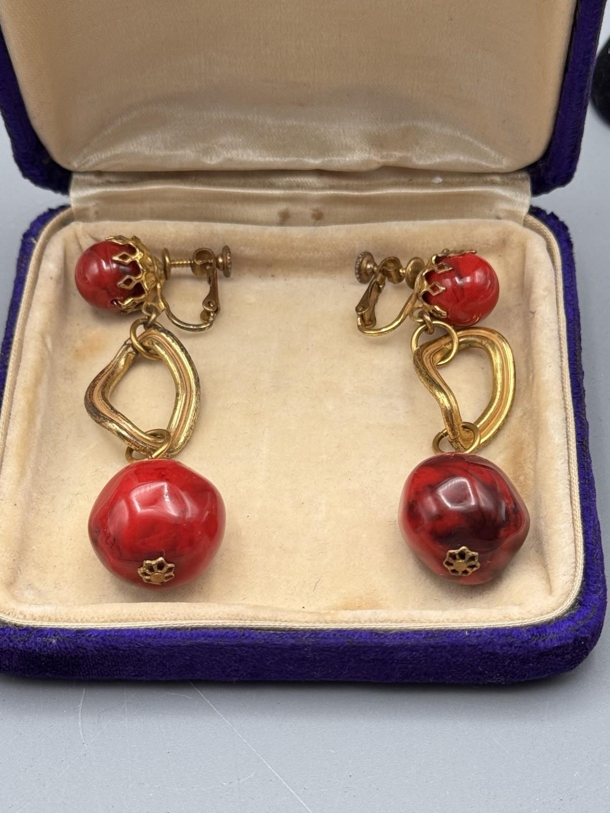 Vintage Miriam Haskell Earrings Red Marbled Bead Goldtone Dangle Signed 2.5”