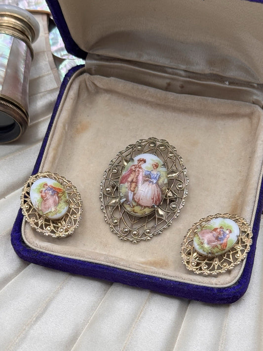 Vintage Lovers Scene Brooch Earrings Set Goldtone Filigree
