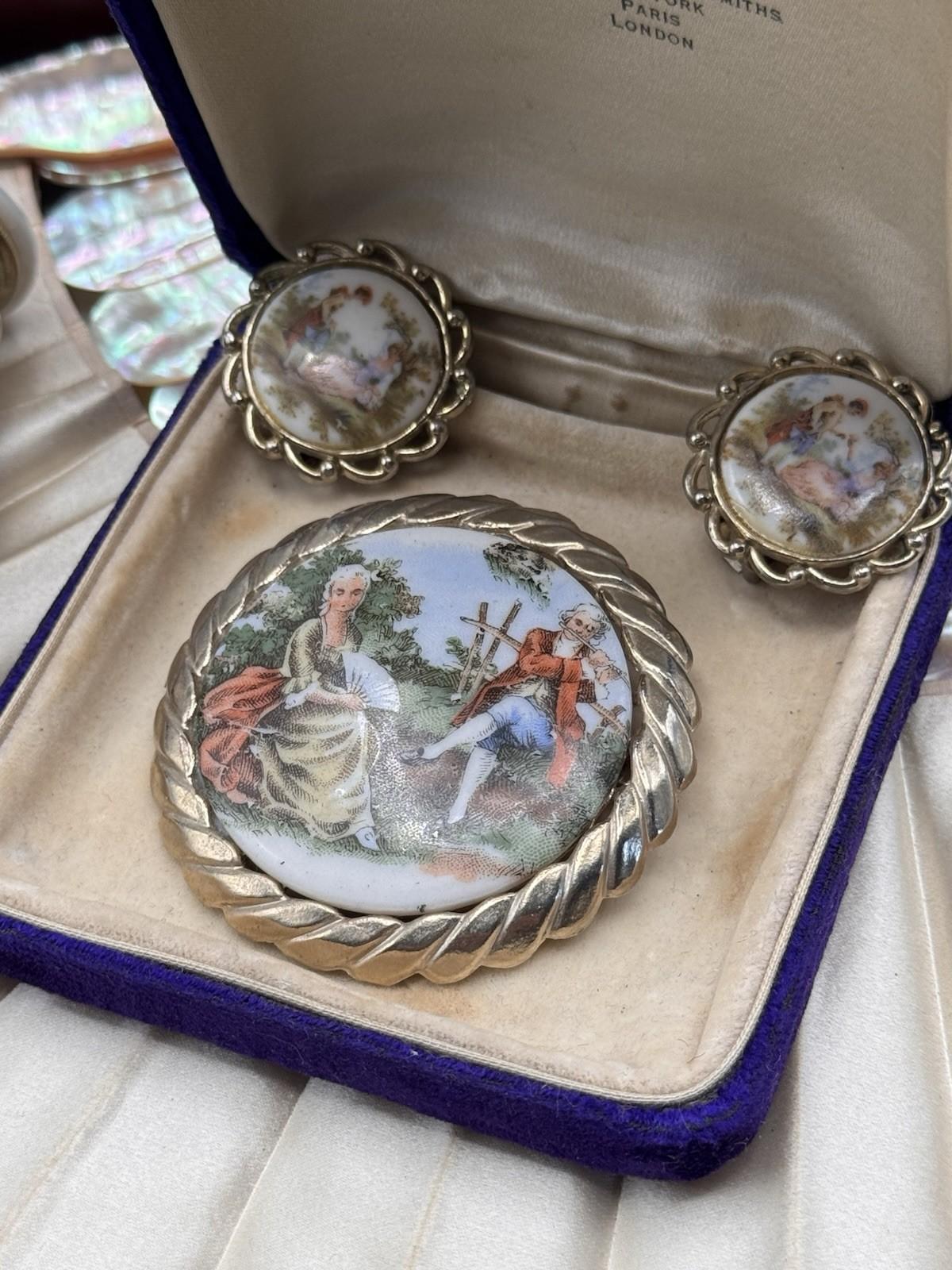 Vintage Lovers Scene Brooch Earrings Set Porcelain Goldtone Clip On