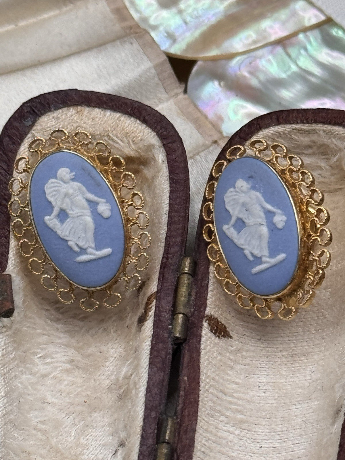 Wedgwood Jasperware Earrings Blue Van Dell Goldfilled Screw Back