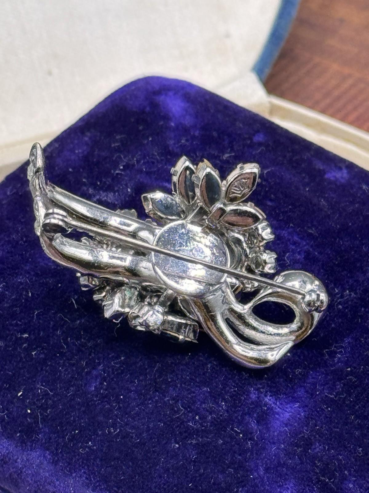Vintage SCHOFFEL Austria Blue Clear Rhinestone Bow Brooch Floral Cluster 2”