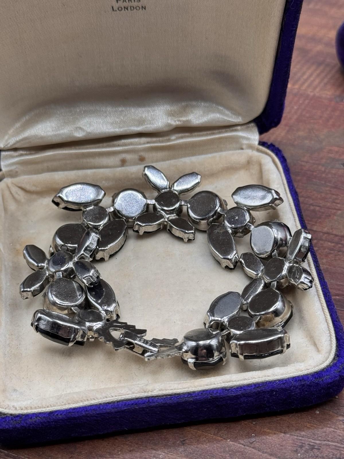 Vintage WEISS Bracelet Black Clear Rhinestone Signed 6”