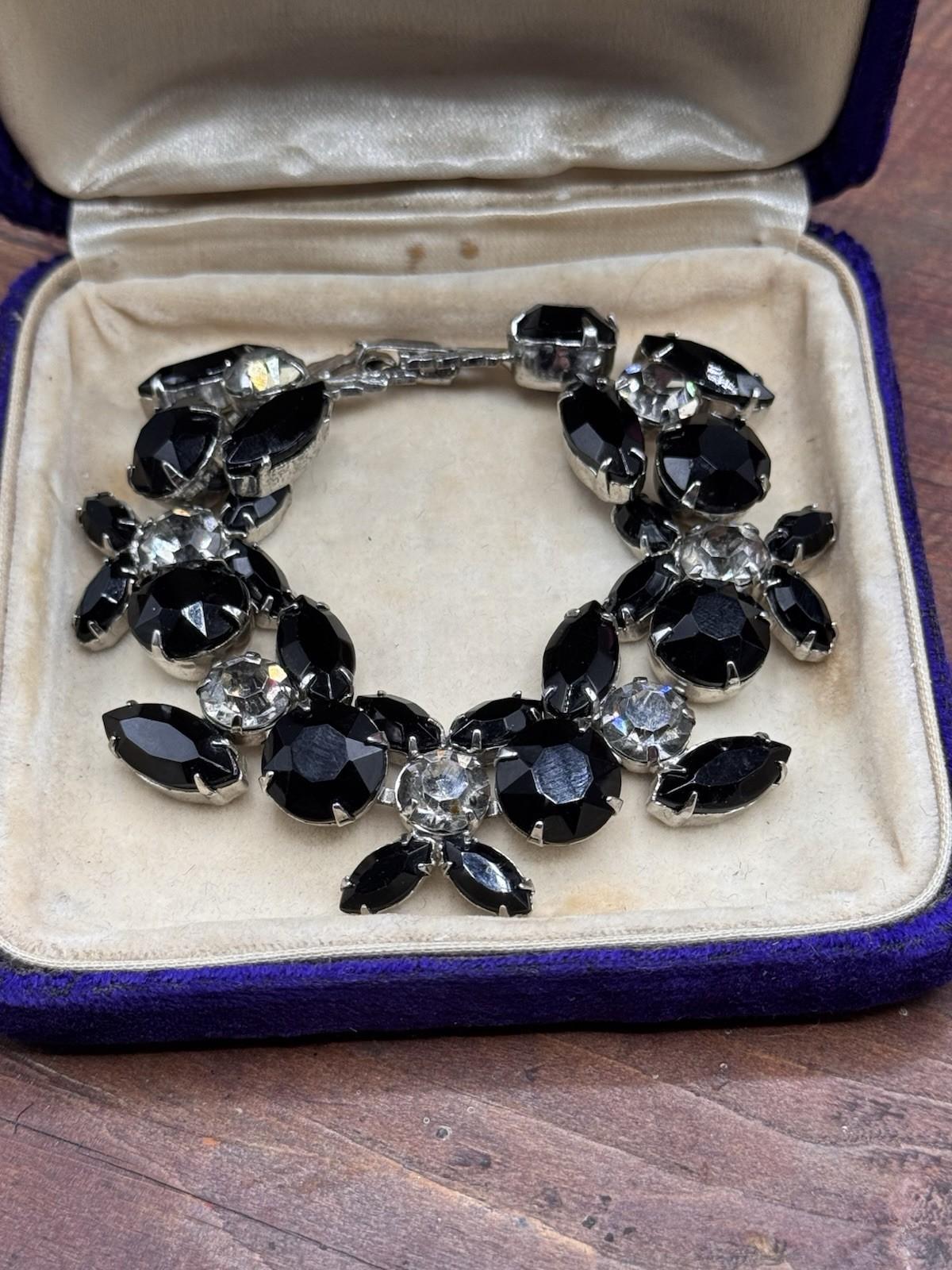 Vintage WEISS Bracelet Black Clear Rhinestone Signed 6”
