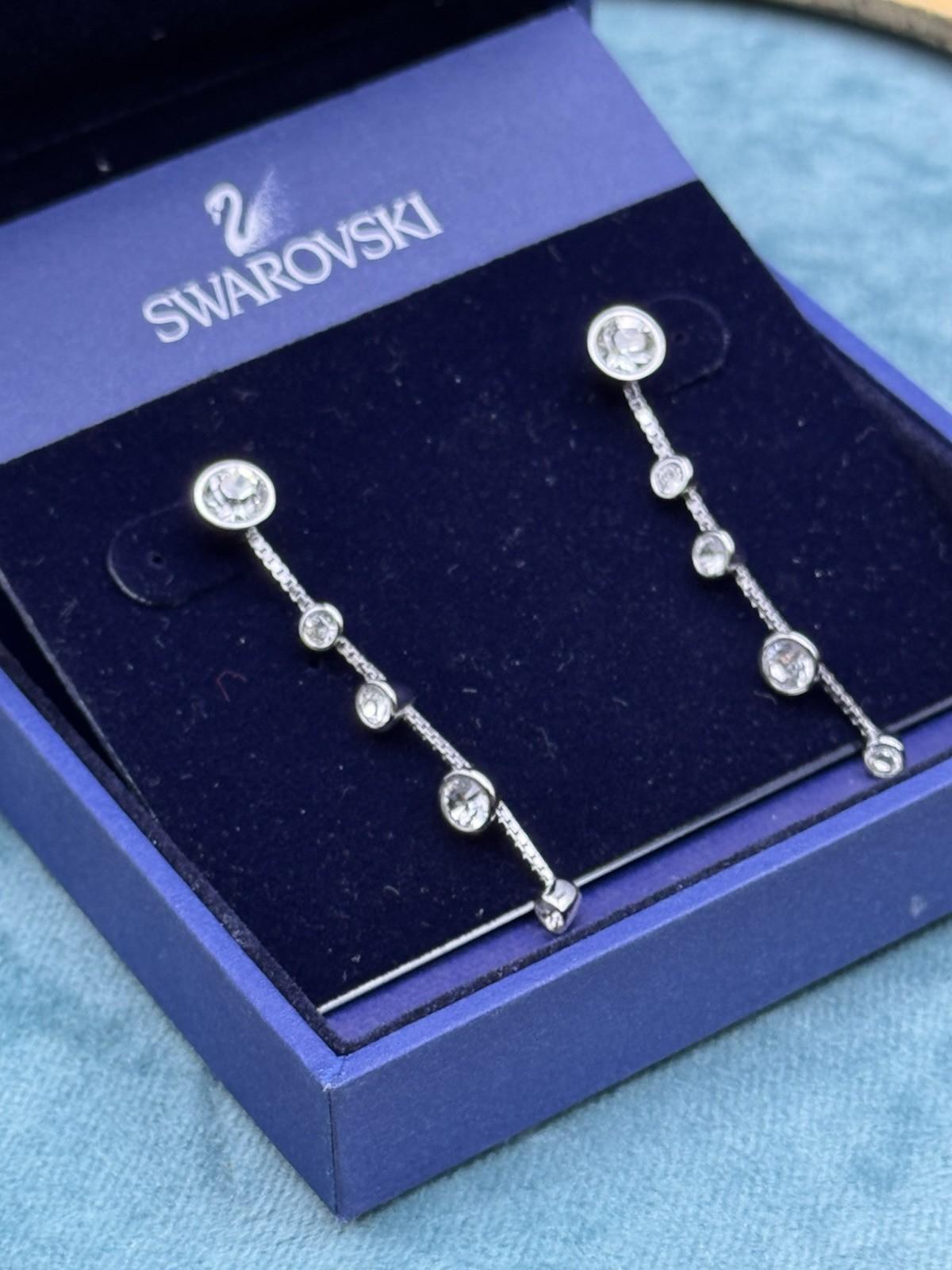 Swarovski Drop Earrings Silvertone Crystal Linear Dangle Boxed 1.75”