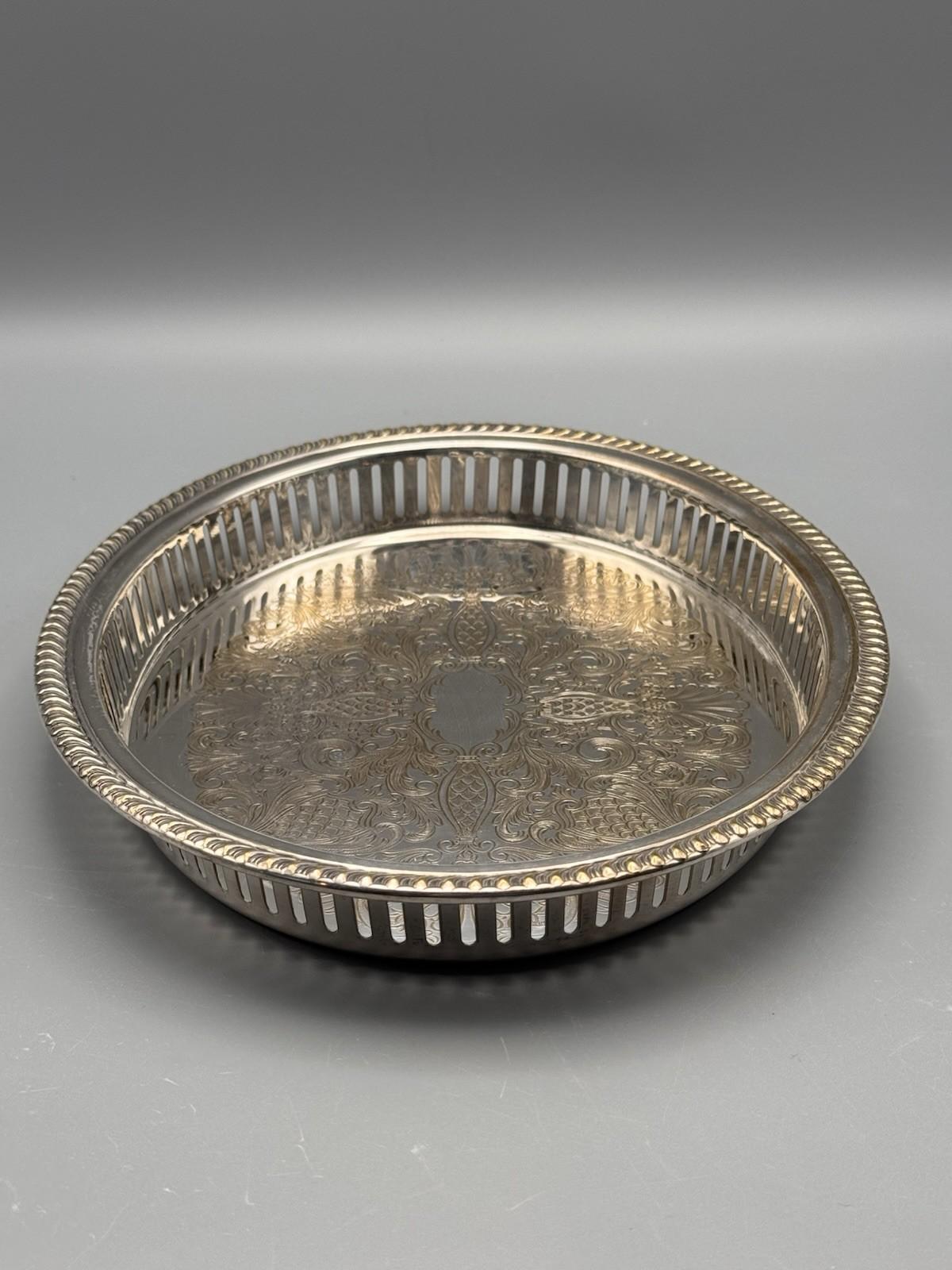 Vintage Silver Plate Oval Gallery Tray VANITY Tray Reticulated Floral Scrollwork 11.5”
