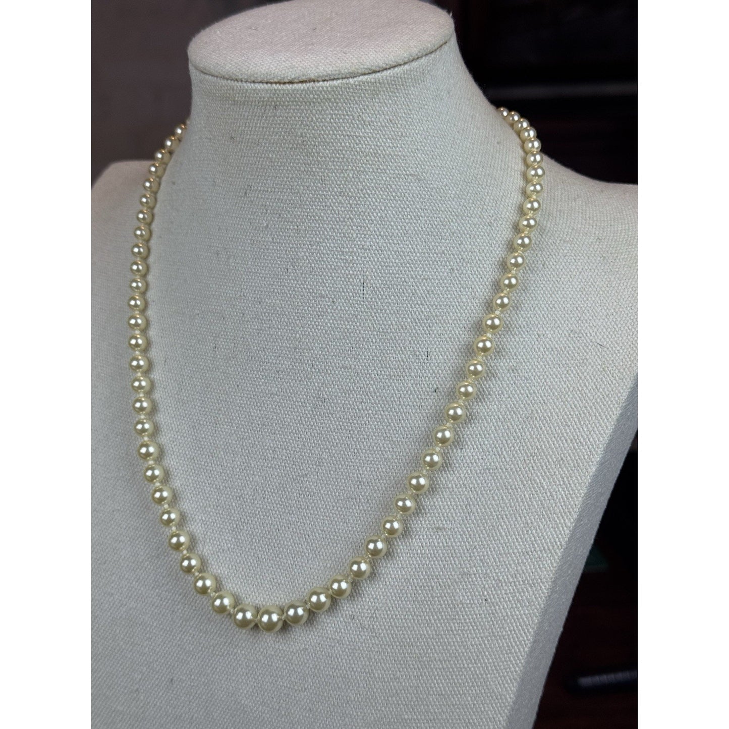Vintage Mallorca Faux Pearl Necklace 19.5” Knotted Graduated Original Case