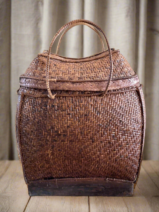 Vintage Basket Filipino Woven Pack Style Lid & Handles circa 17.5” X 13” X 15”