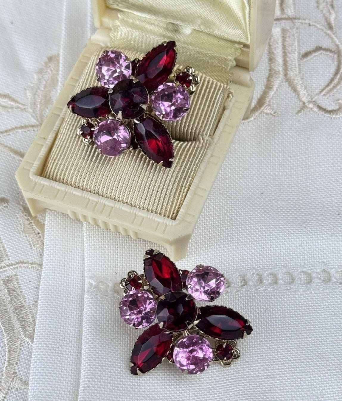 Vintage Clip Earrings Rhinestone Pink Burgundy Red Floral Goldtone 1” Cluster