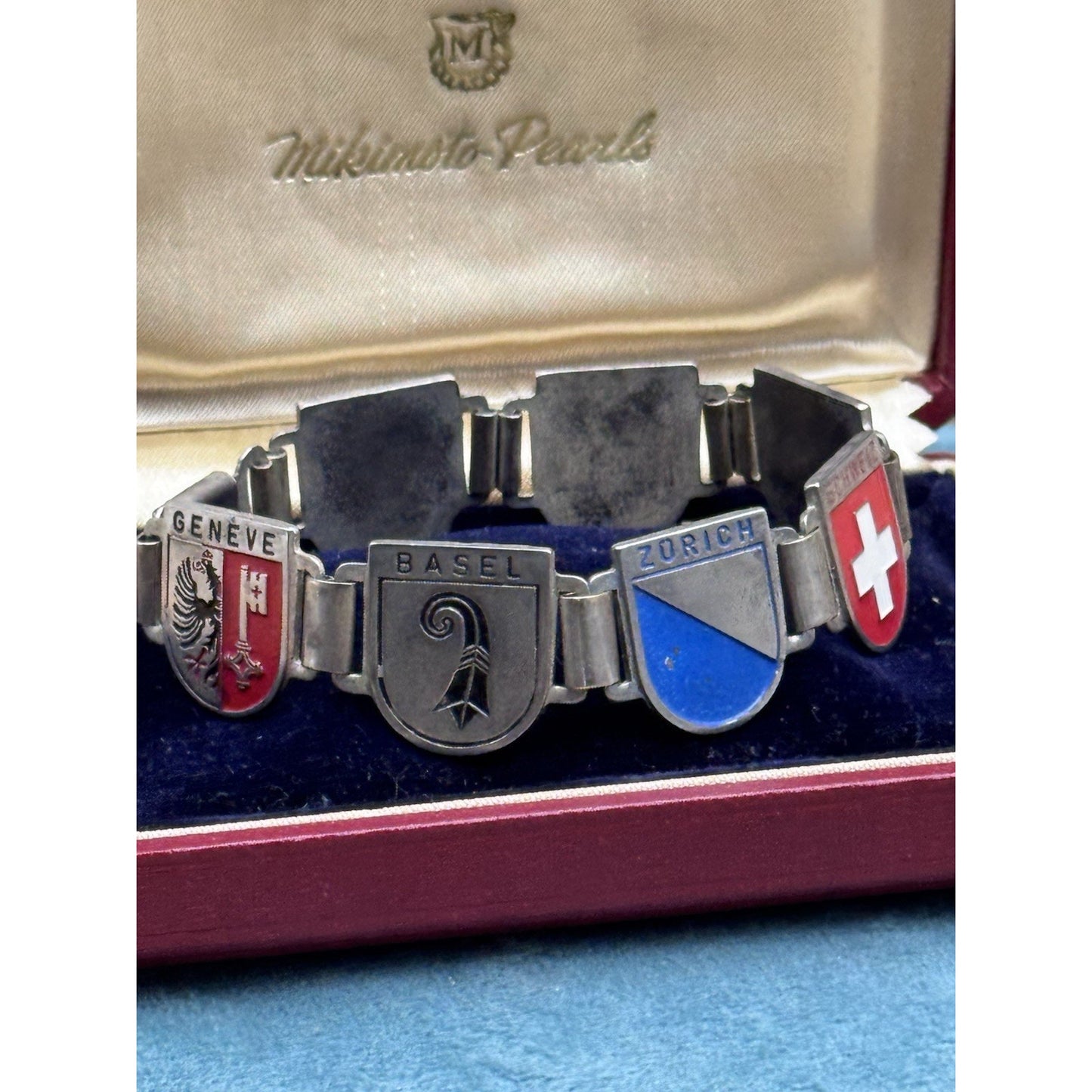 Vintage Swiss Souvenir Bracelet Enamel Cantons 6.75”