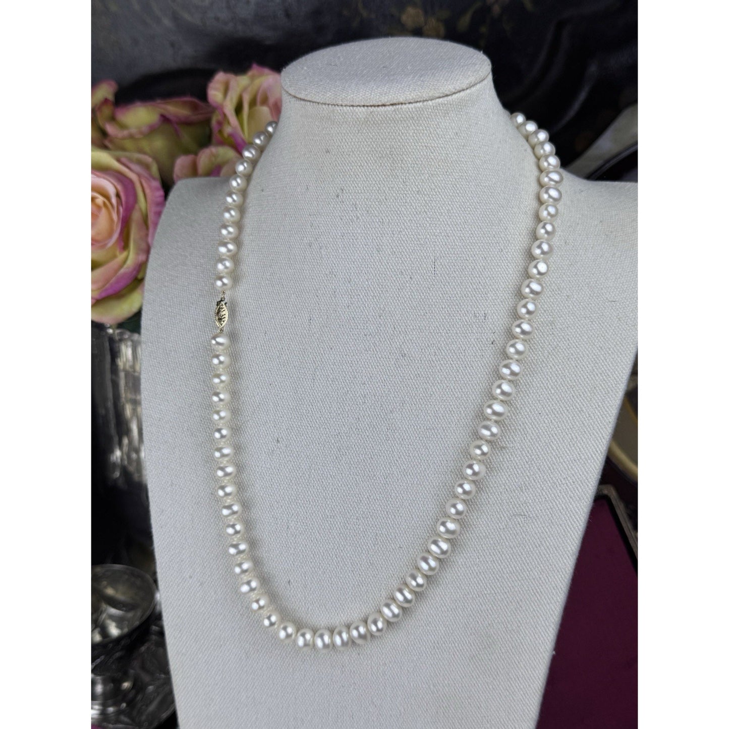 Cultured Pearl Necklace 23.5” Knotted 14K Gold Clasp 8mm FIC Pearls VINTAGE