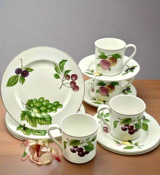 Luncheon Set Christoper Stuart Fruit Finale 12 Pcs 4Cups & Saucers 4 Salad Plate