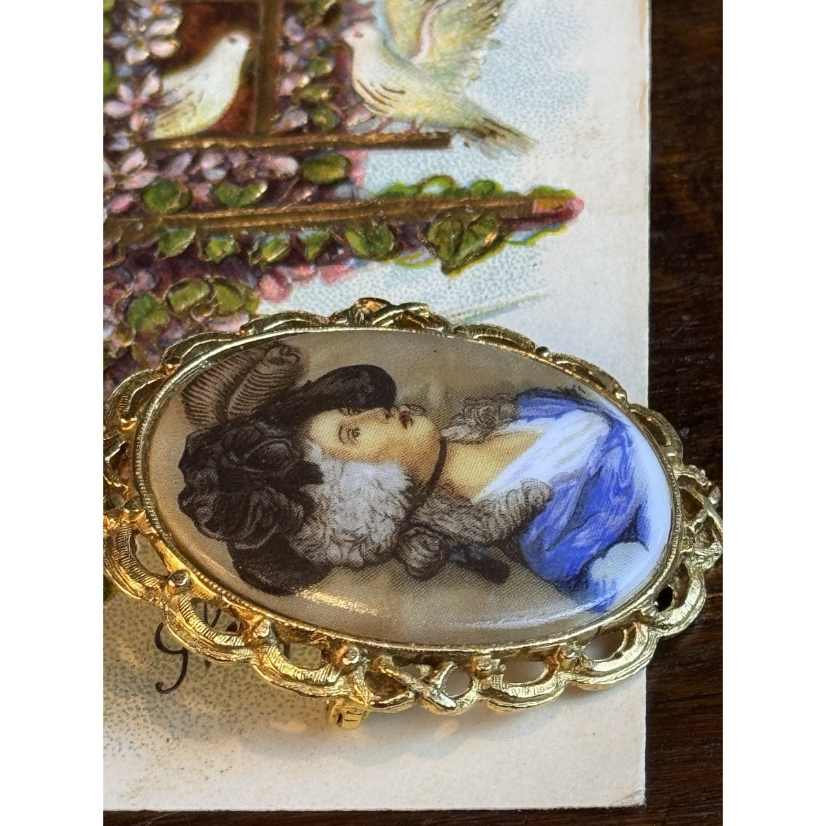 Lady Portrait Brooch VINTAGE Blue Dress Feather Hat Goldtone Oval Frame 2”