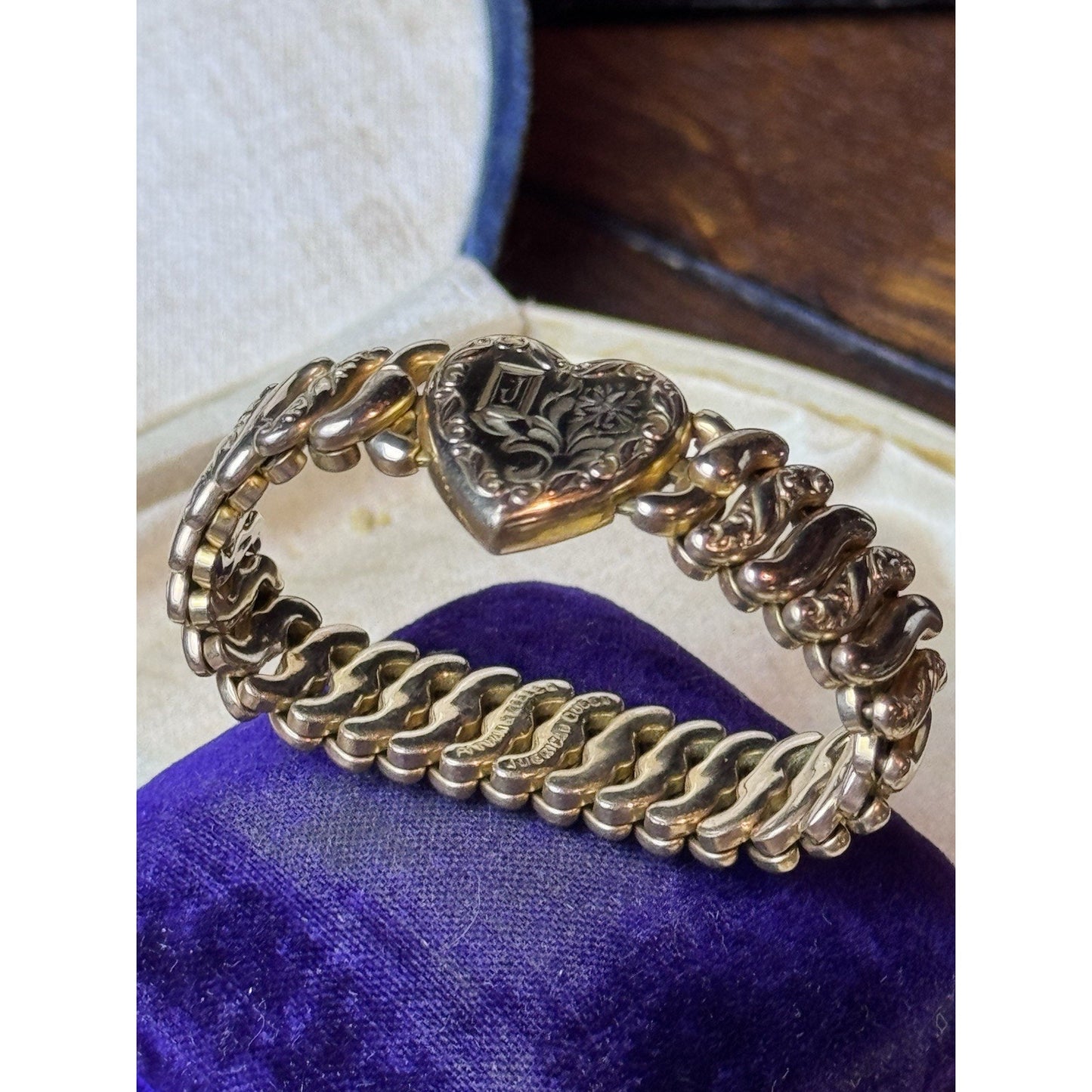 Vintage Pitman & Keeler American Queen Sweetheart Bracelet Gold Filled 1947