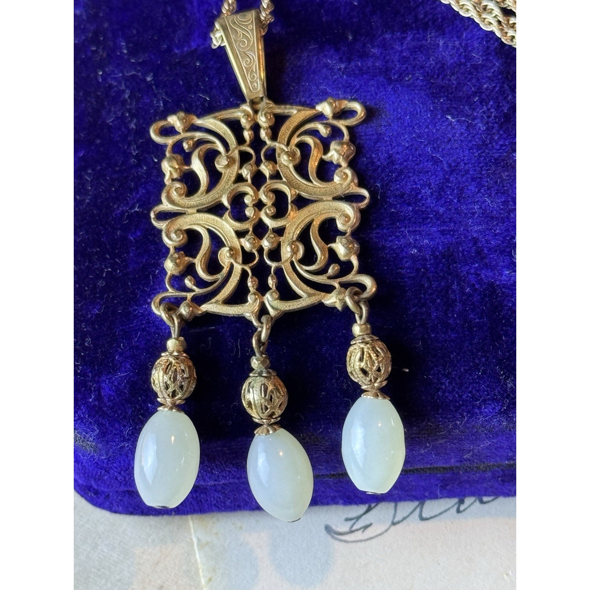 Goldtone Pendant Necklace Green Glass Bead Filigree Dangle 22” VINTAGE