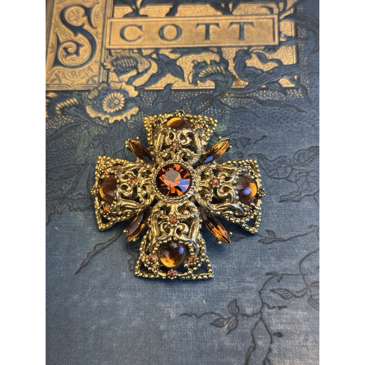 Vintage Brooch Pendant Maltese Cross Goldtone Amber Brown Rhinestones