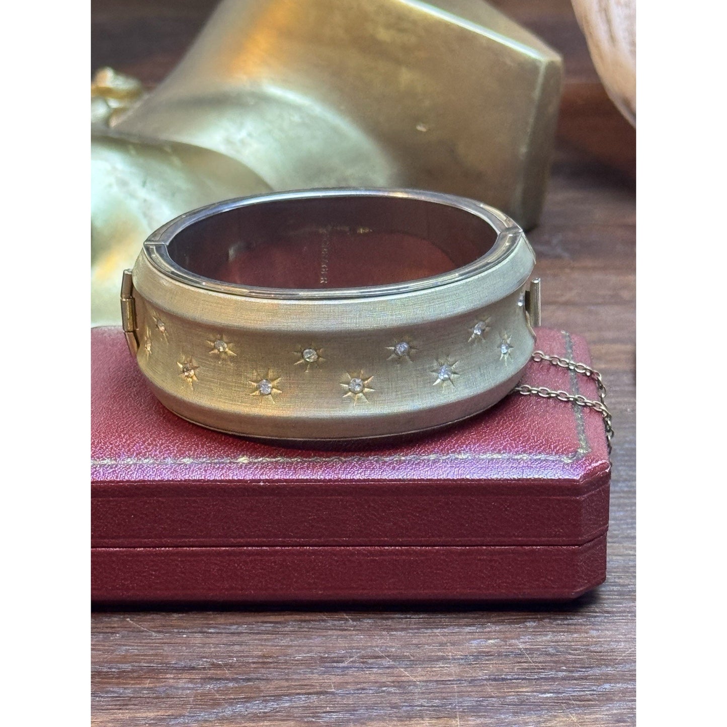 Vintage Schrager Rhinestone Hinged Bangle Bracelet Goldtone Safety Chain 6.5”