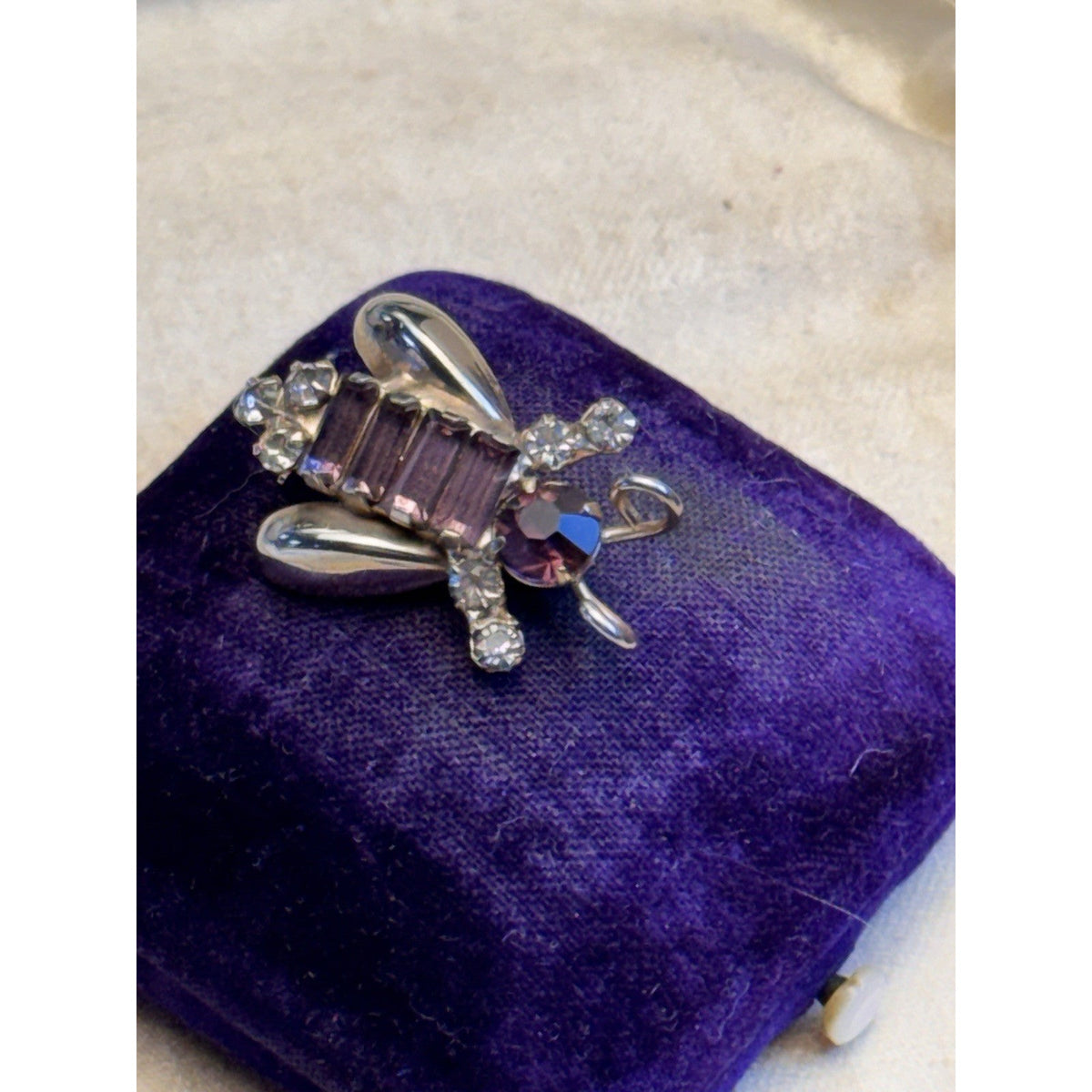 Bee Brooch Purple Baguette Clear Rhinestone Goldtone Vintage Insect Pin 1.25”