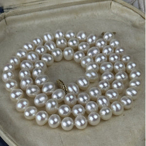 Cultured Pearl Necklace 23.5” Knotted 14K Gold Clasp 8mm FIC Pearls VINTAGE