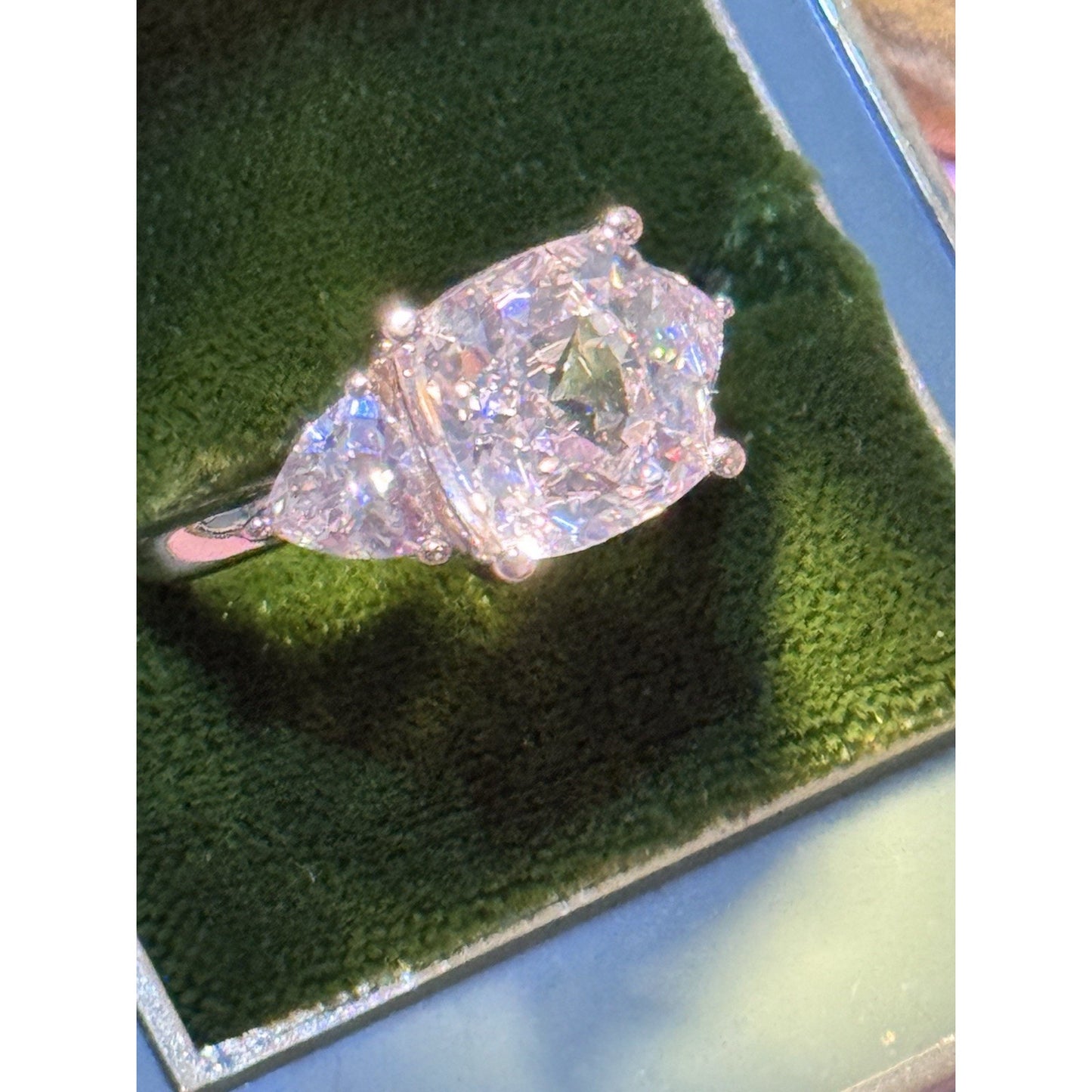 Cubic Zirconia 925 Sterling Silver Ring Size 8 VIETNAM - ESTATE FIND