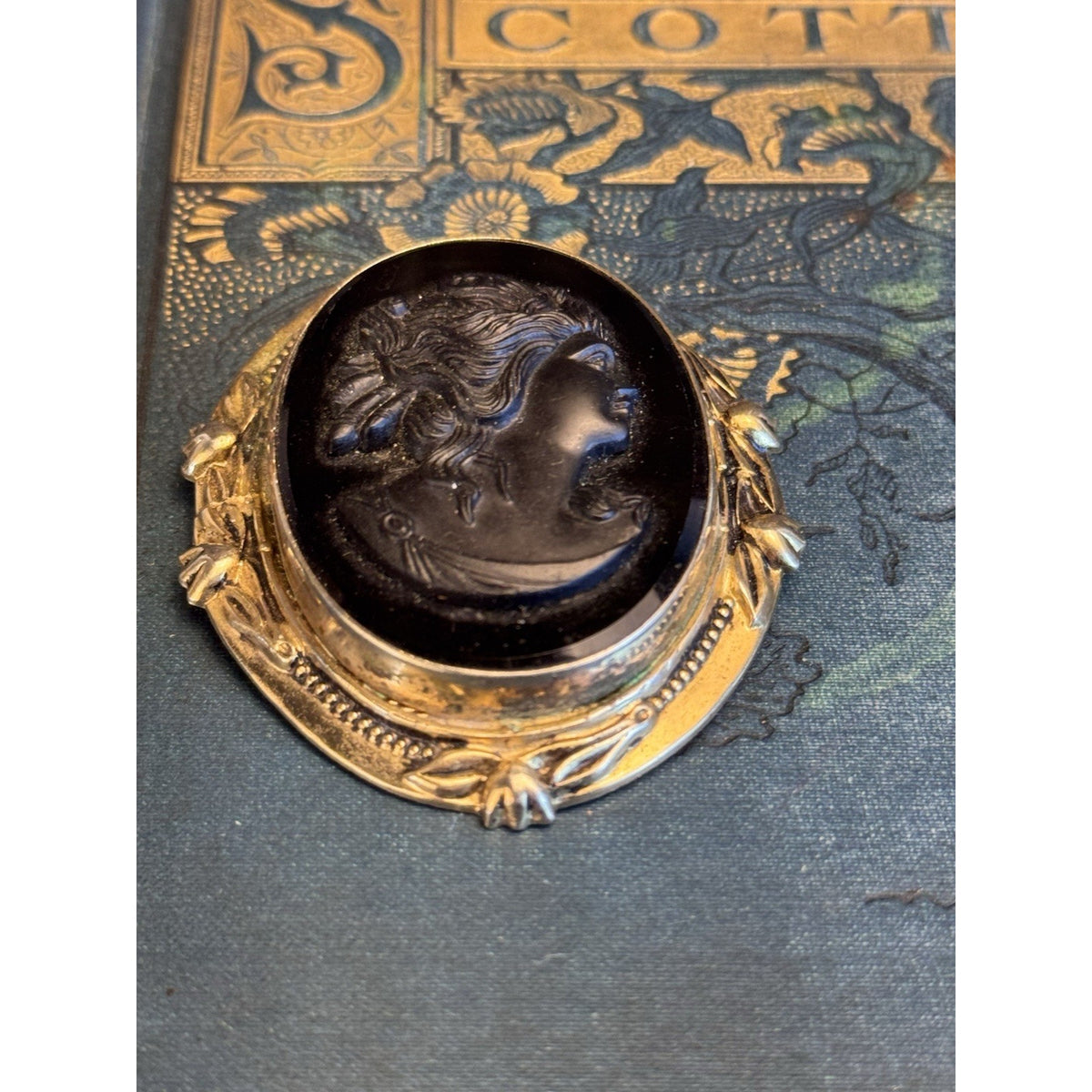 Cameo Brooch Black Glass Goldtone Floral Frame Victorian Style Vintage 2.5” x 2”