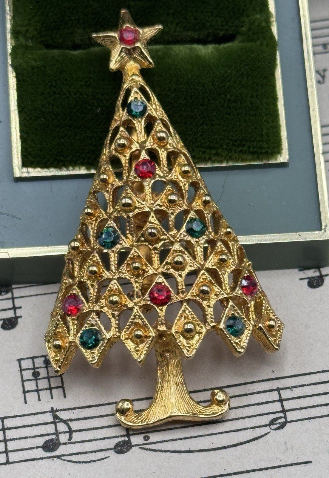Christmas Tree Brooch Vintage Tancer II Goldtone Red Green Rhinestone Pin 2.25”