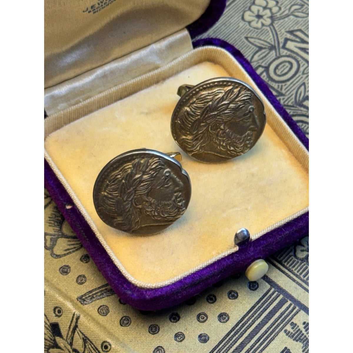 800 Silver Cufflinks Zeus Coin Gold Wash Greek Mythology Round Vintage .87” Pair