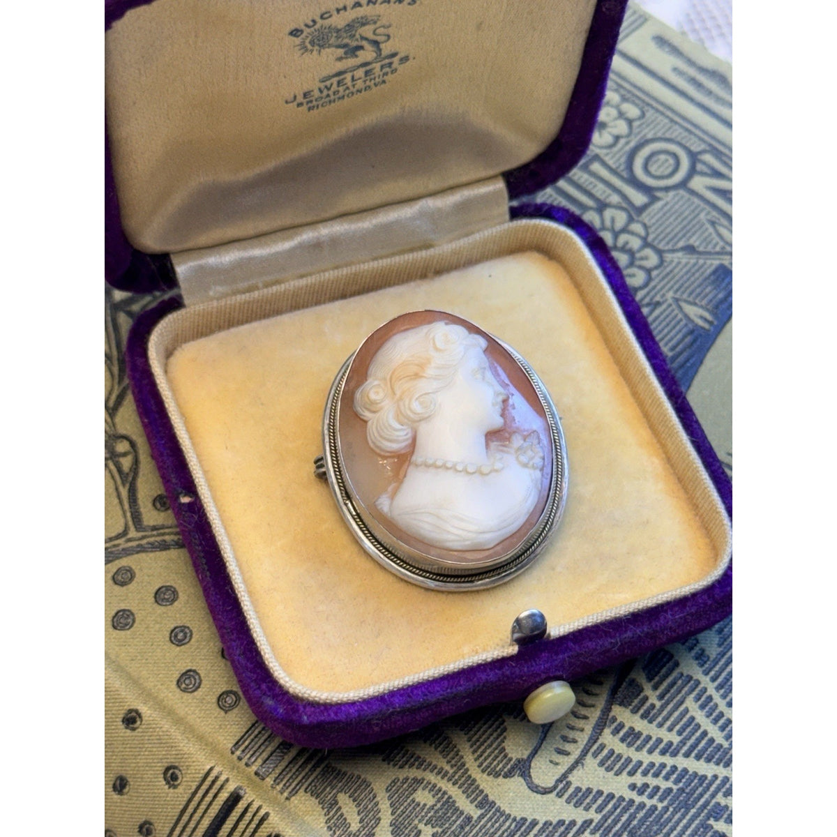 Cameo Brooch Pendant 800 Silver Finely Carved Shell Portrait Vintage 1.25” x 1”