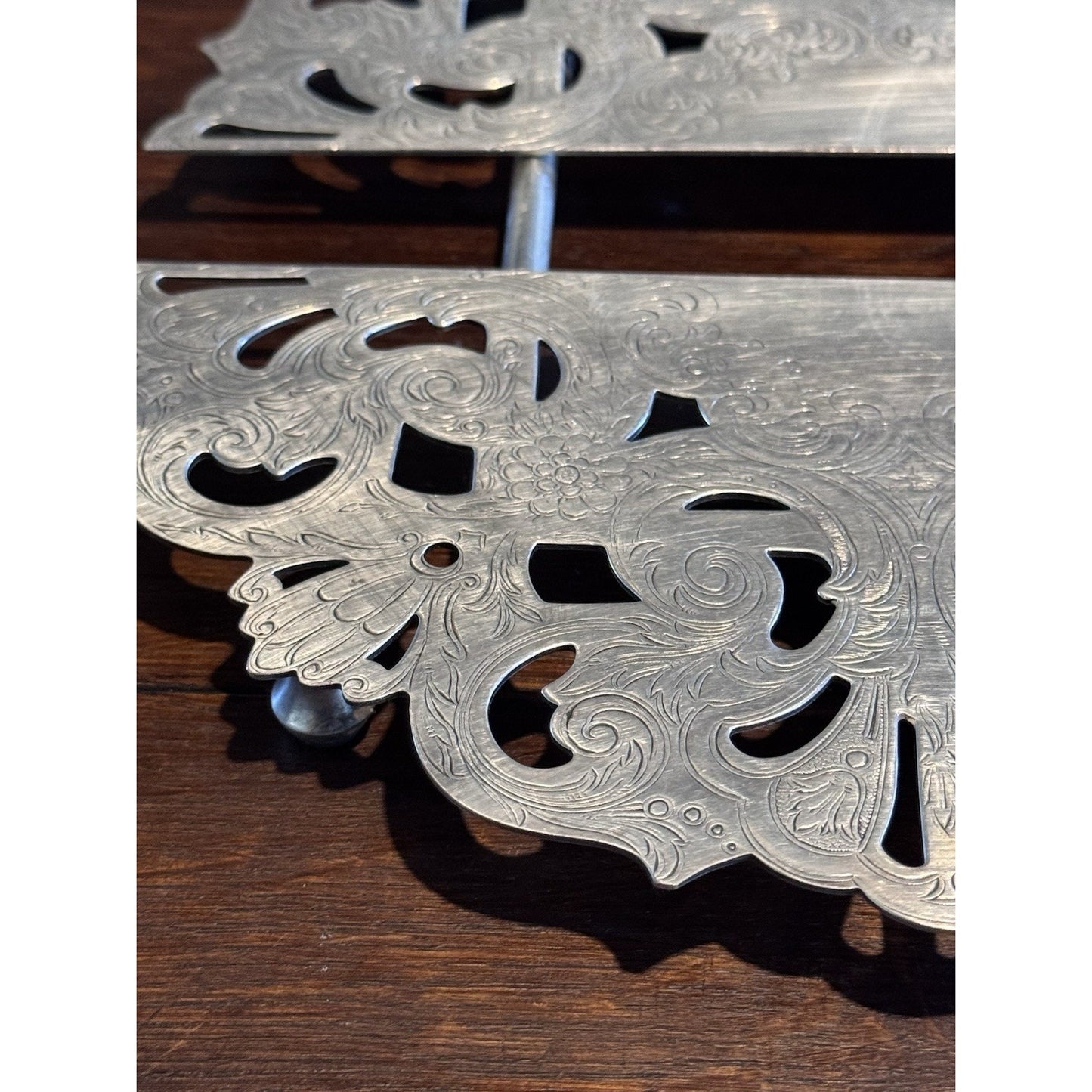 Silverplate Expandable Trivet Footed Serving Dish Stand Pierced VINTAGE