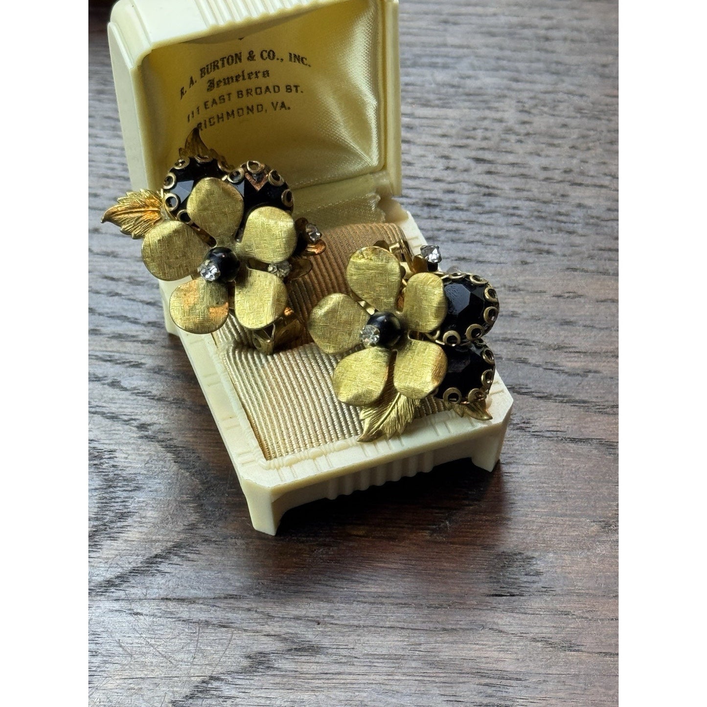 Vintage Black Glass Flower Clip Earrings Goldtone Rhinestone 1.5” x 1”