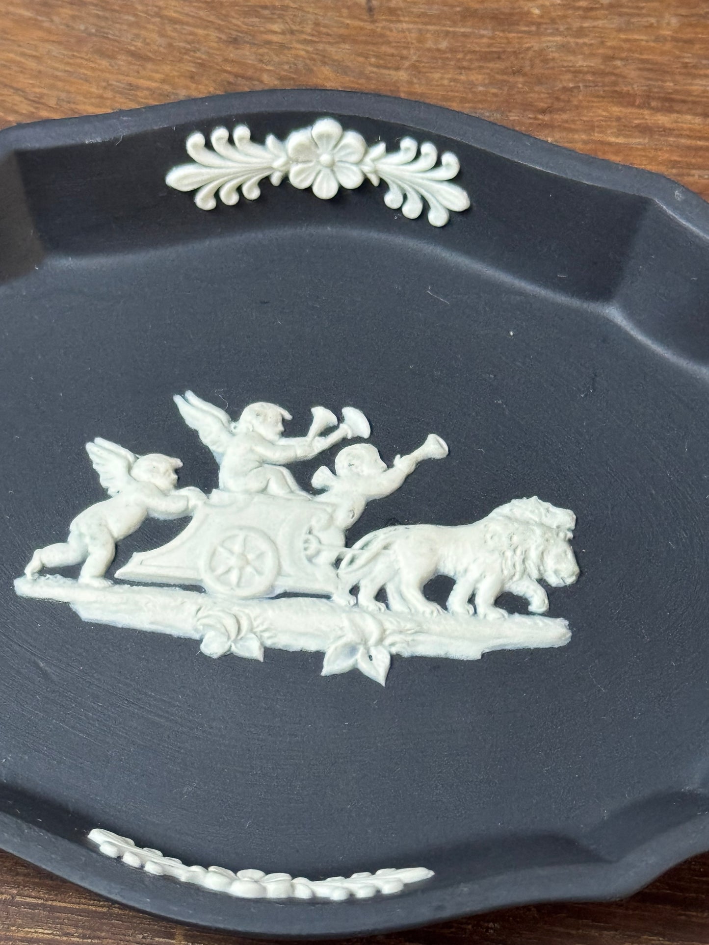 Vintage Wedgwood Jasperware Dish Black White 1973 Classical Scene 4.25”