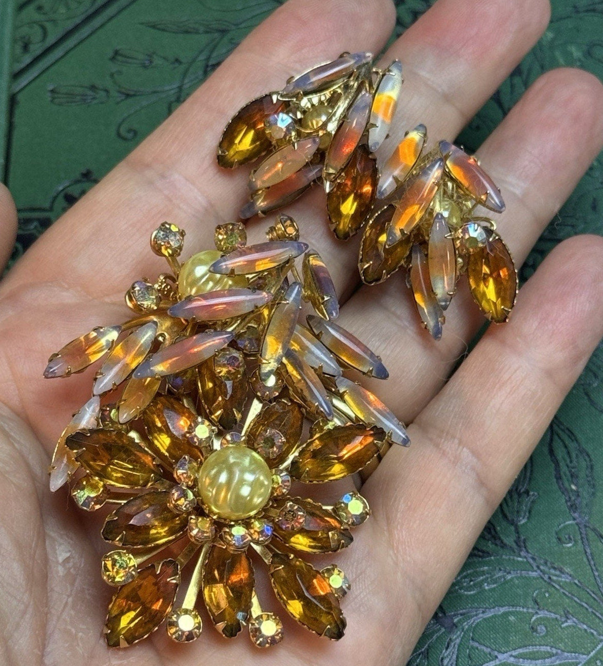 Beau Jewels Vintage Rhinestone Brooch & Earring Set