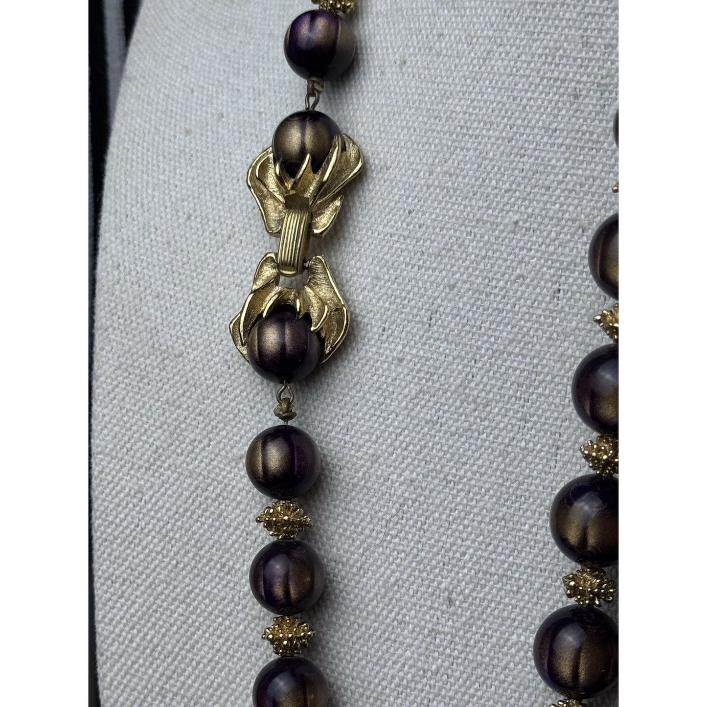 Vintage Crown Trifari Aubergine Beaded Necklace Bracelet Set Goldtone 27”