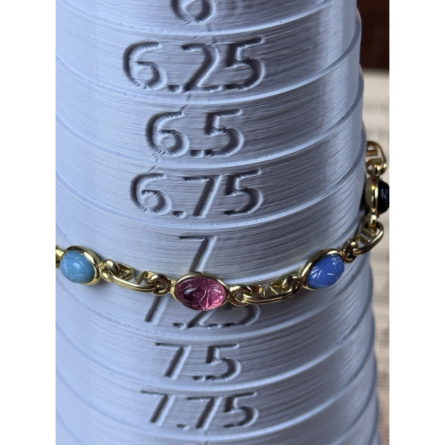 Vintage Goldtone Scarab Bracelet Lucite Carved Scarabs 7” Egyptian Revival