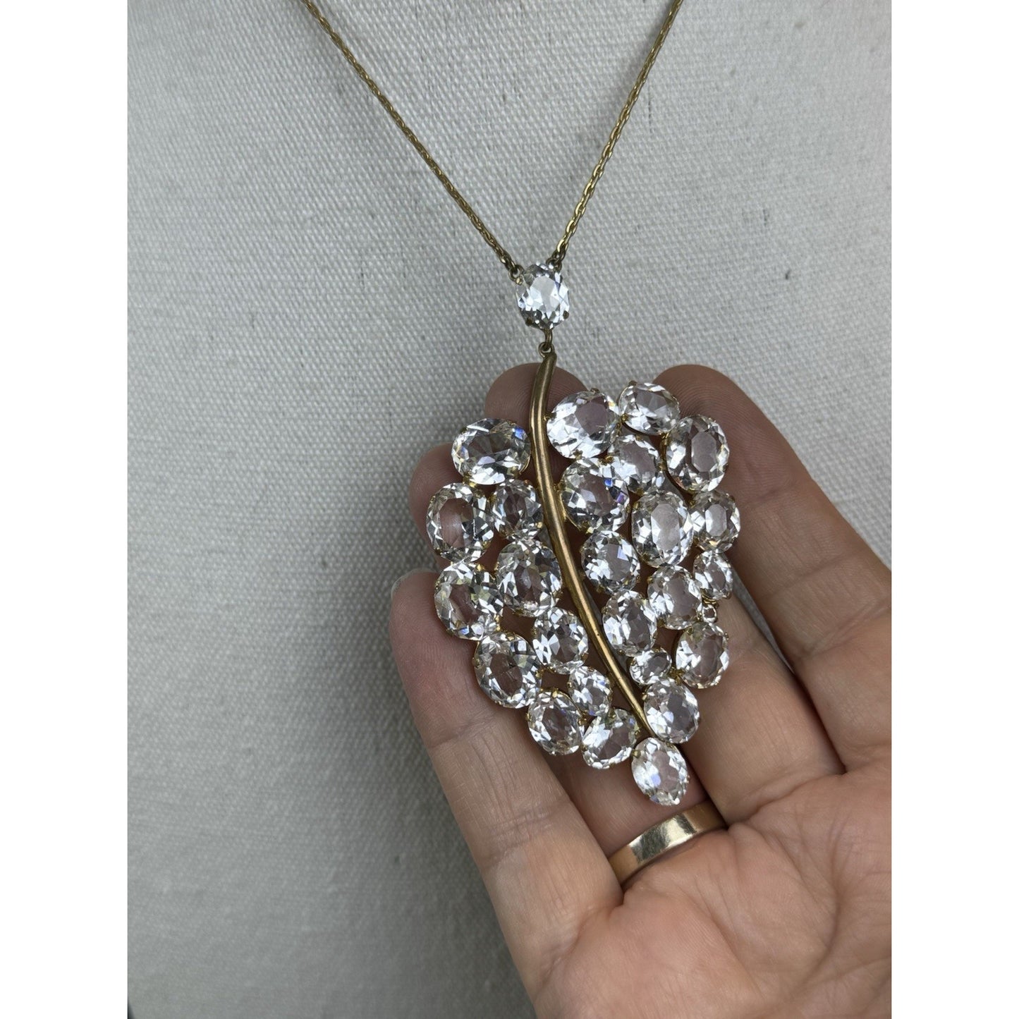 Vintage Czechoslovakia Crystal Necklace Leaf Pendant Clear Rhinestone 24”