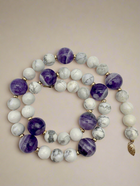 Vintage Howlite & Amethyst Bead Necklace Gold Clasp Signed 14kt FIC