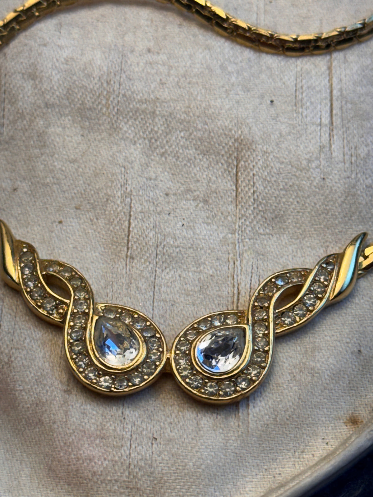 Vintage Trifari TM Necklace Goldtone Clear Crystals Signed 80s Couture