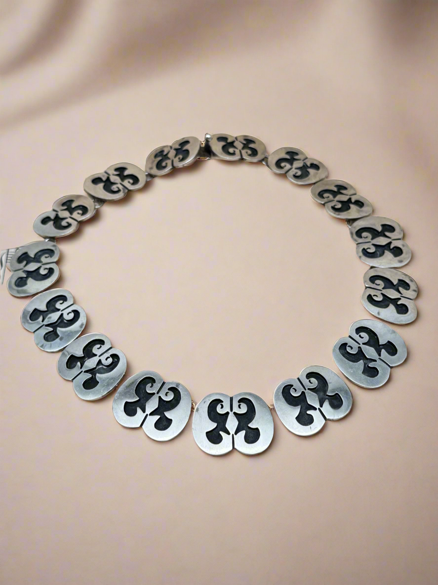 Vintage MEXICAN Taxco Silver Necklace  15.5” Wearable Length SIGNED