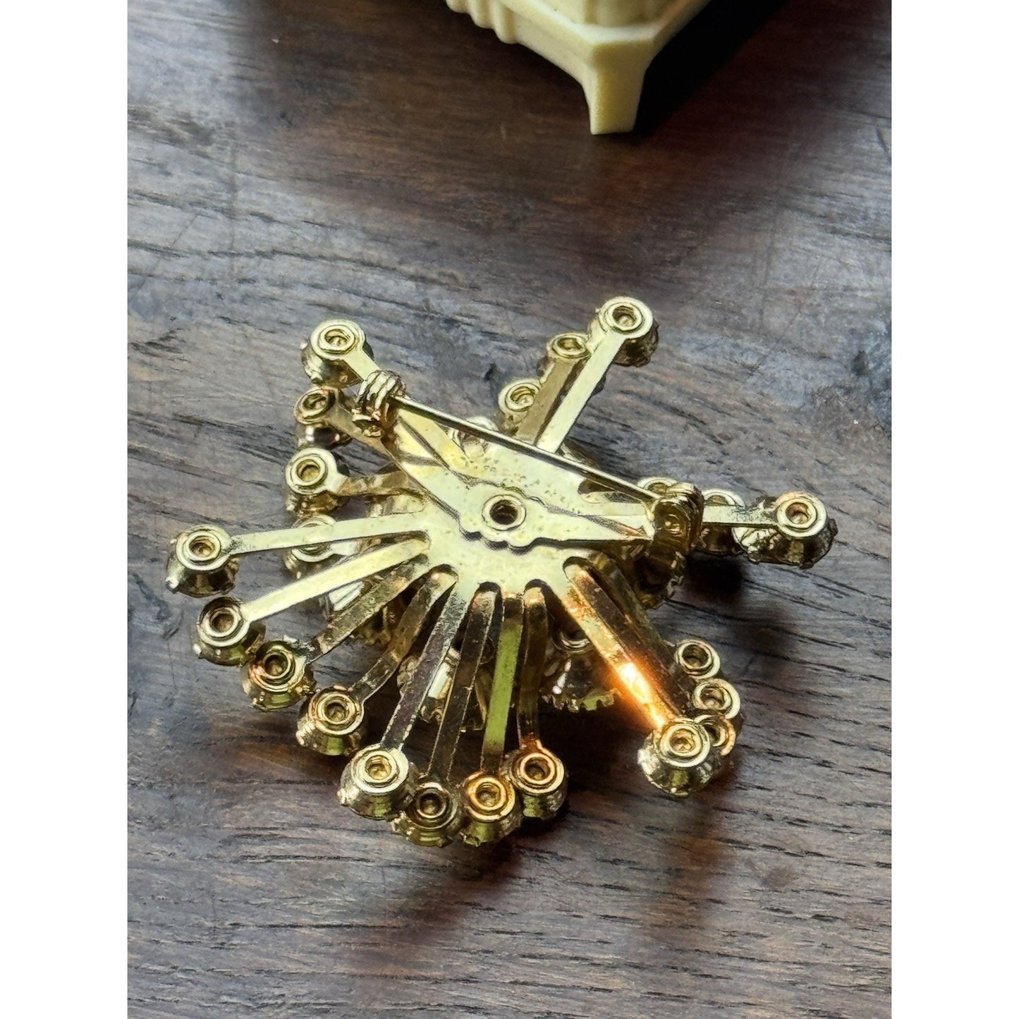 Vintage Brooch 2” Red Clear Rhinestone Goldtone Atomic Starburst Statement Pin