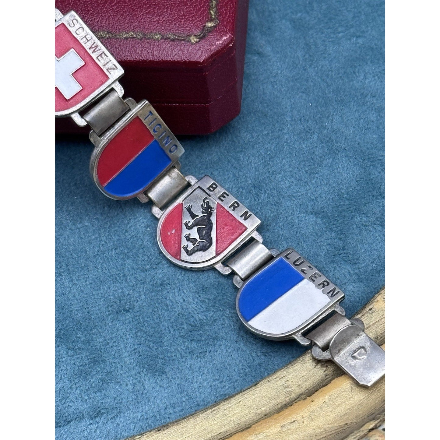 Vintage Swiss Souvenir Bracelet Enamel Cantons 6.75”