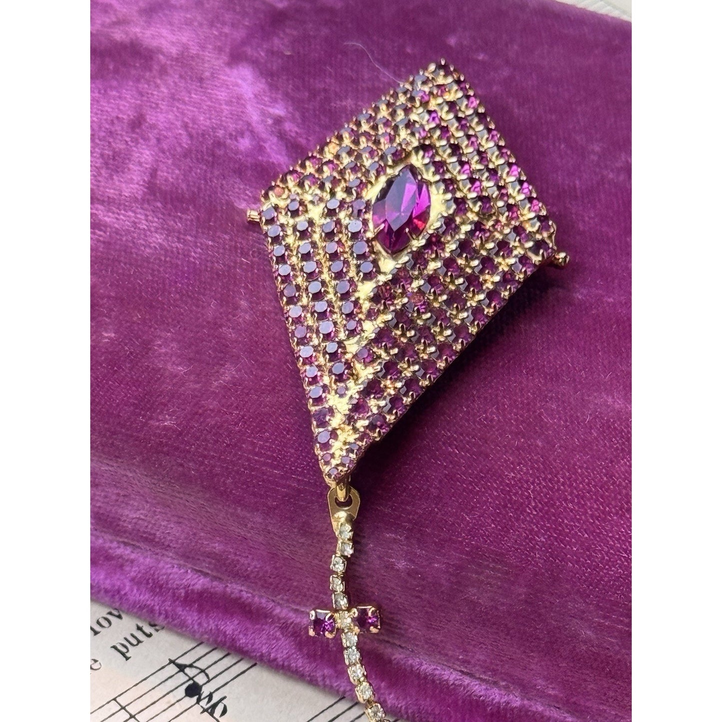 Vintage Kite Brooch BAUER Pink Rhinestone Goldtone Dangle 2.75” x 1.5”