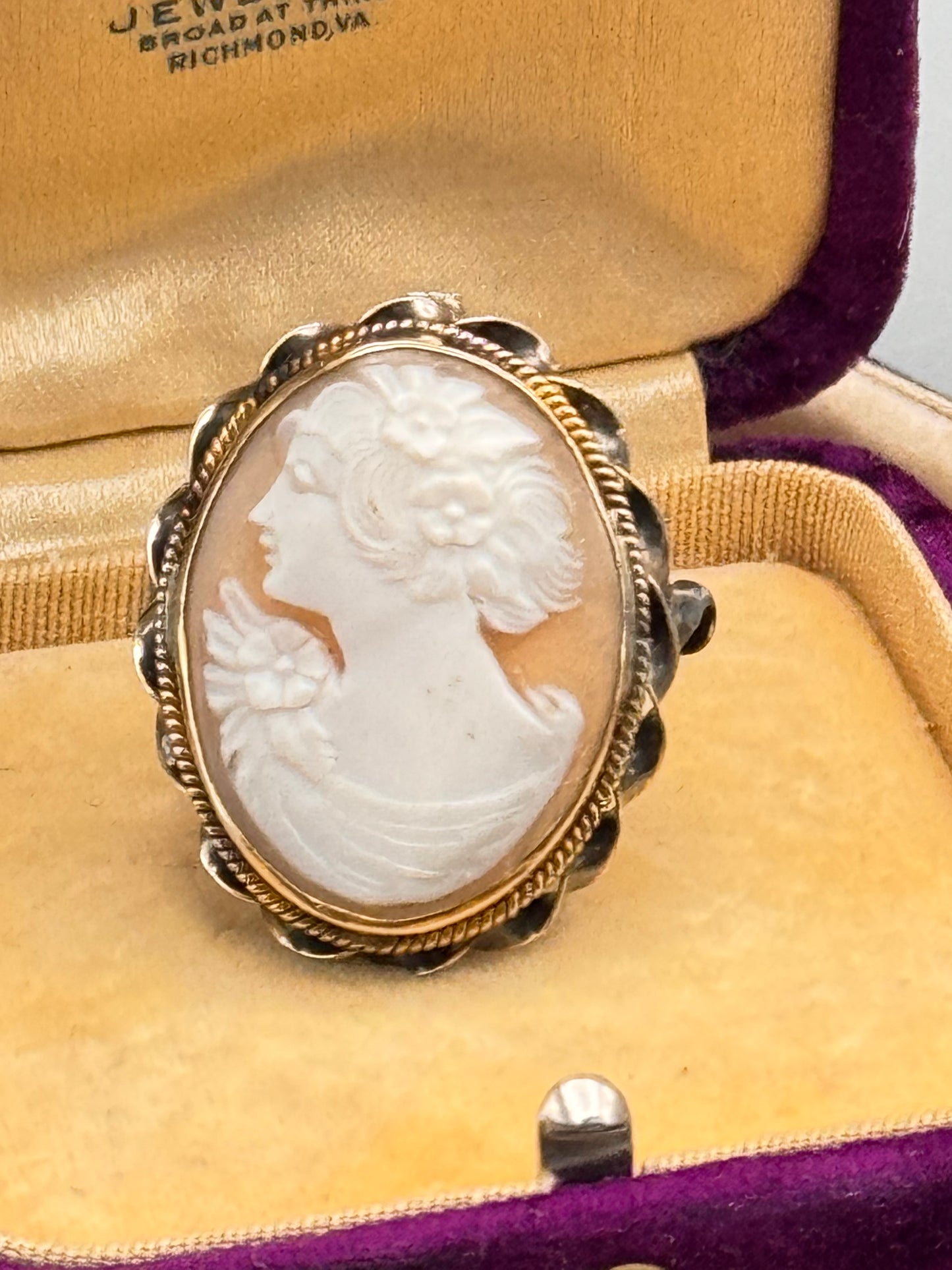 Antique Cameo Gold Filled Brooch Pendant Hand Carved 1 1/8”