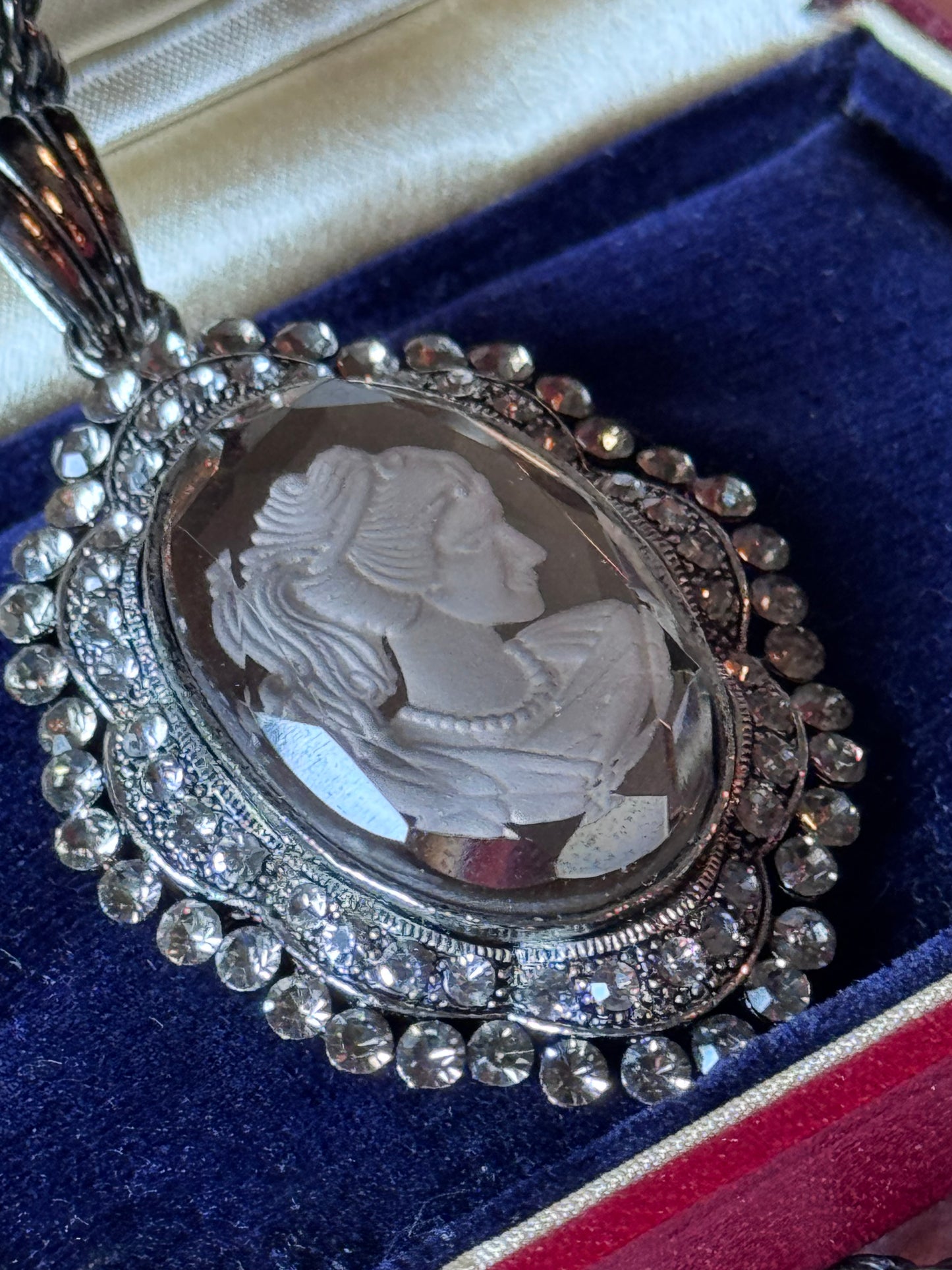 Gothic Victorian STYLE Cameo Pendant Necklace Black Glass Intaglio Style Rhinestone 26” Chain