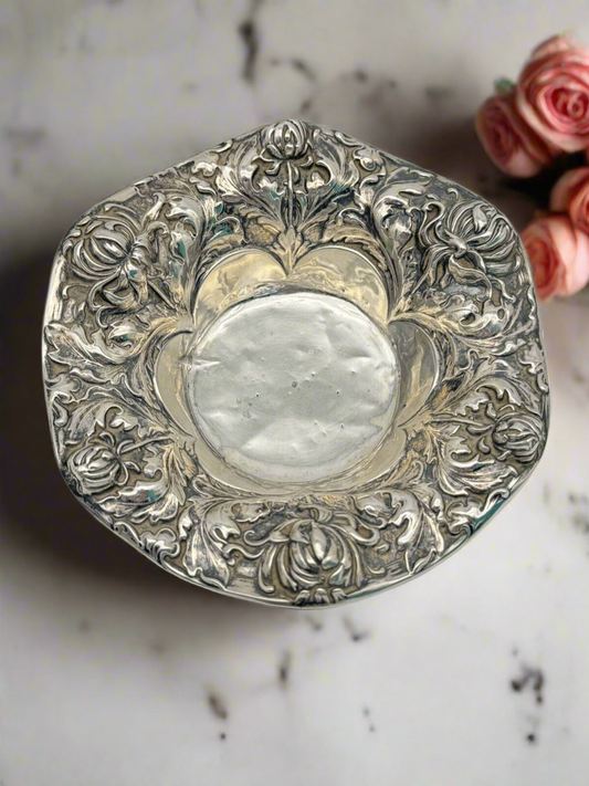 Antique STERLING SILVER Art Nouveau Floral Design Nut Bowl Repousse Gorham